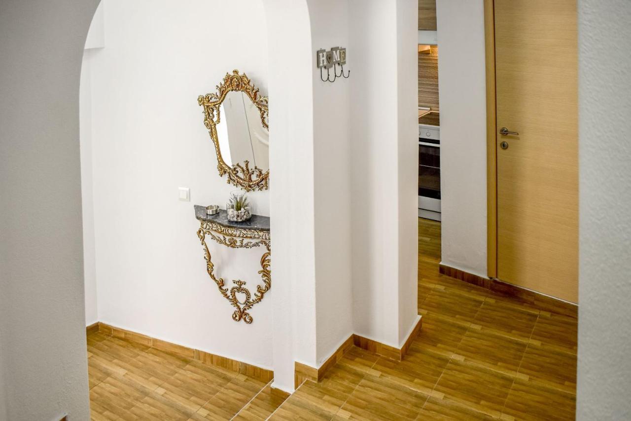 La Maison Plakes 3 Bdr